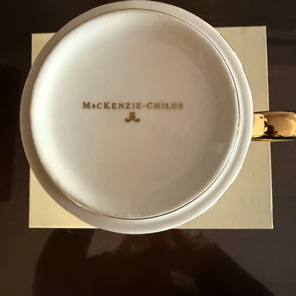 Elegant Black and Gold Polka Dot Mug - Picture 4 of 5